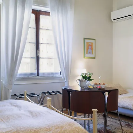 1900 アルテヴィータ B＆b ベッド・アンド・ブレックファスト フィレンツェ