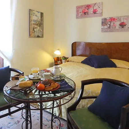 ベッド・アンド・ブレックファスト 1900 アルテヴィータ B＆b 3*