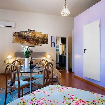 1900 Artevita Nocleg ze śniadaniem 3*